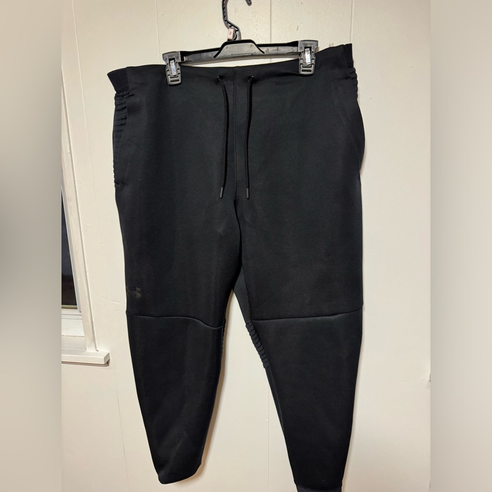 Men under armour joggers size XXL
